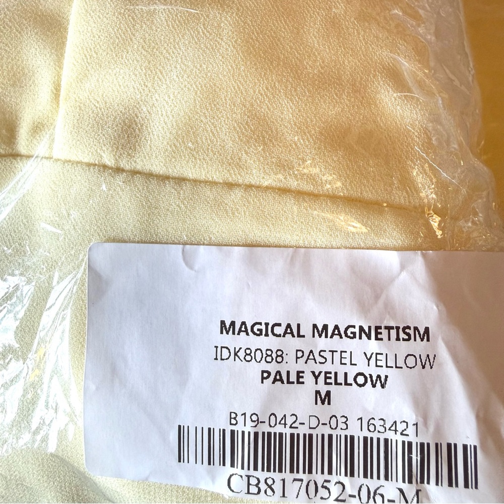 Lulus Magical Magnetism Pale Yellow Off-the-Shoulder Maxi Dress NWOT - Picture 6 of 6